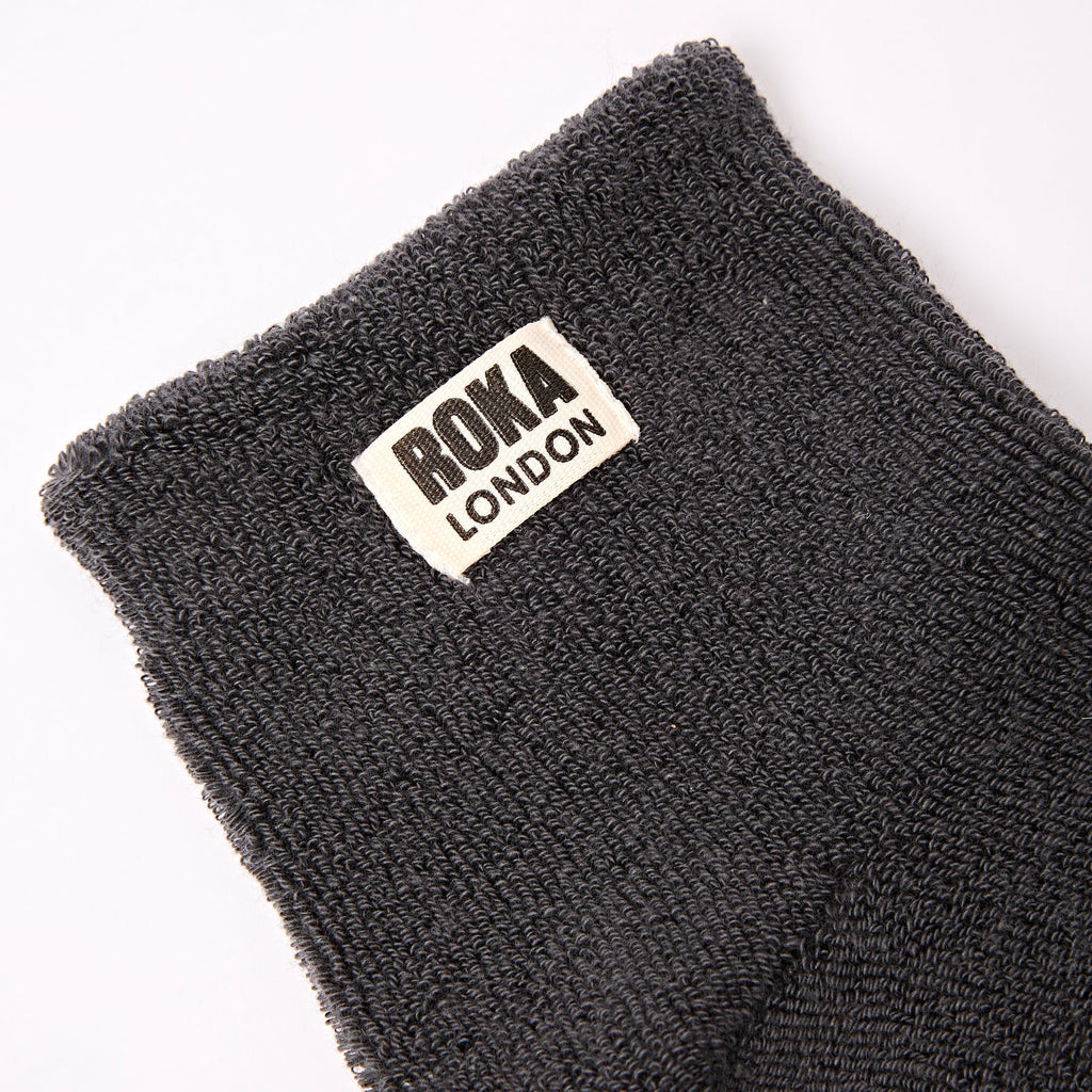 ROKA Watford Organic Cotton Crop Socks | Faded Black