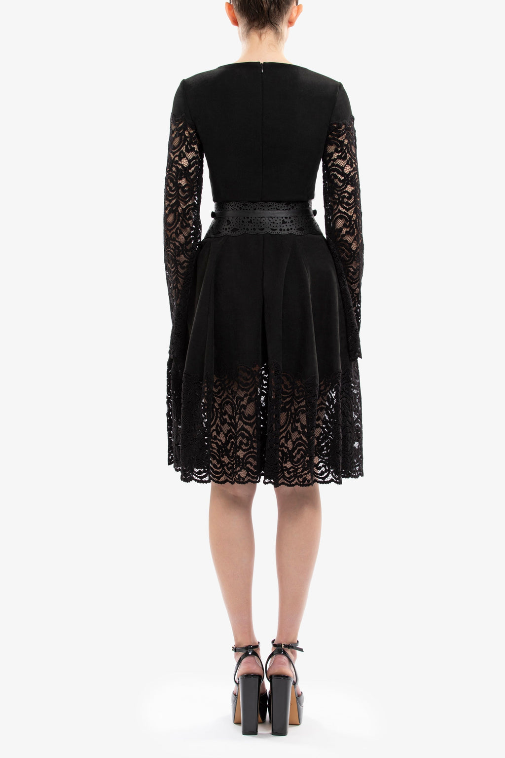 Short lace dress