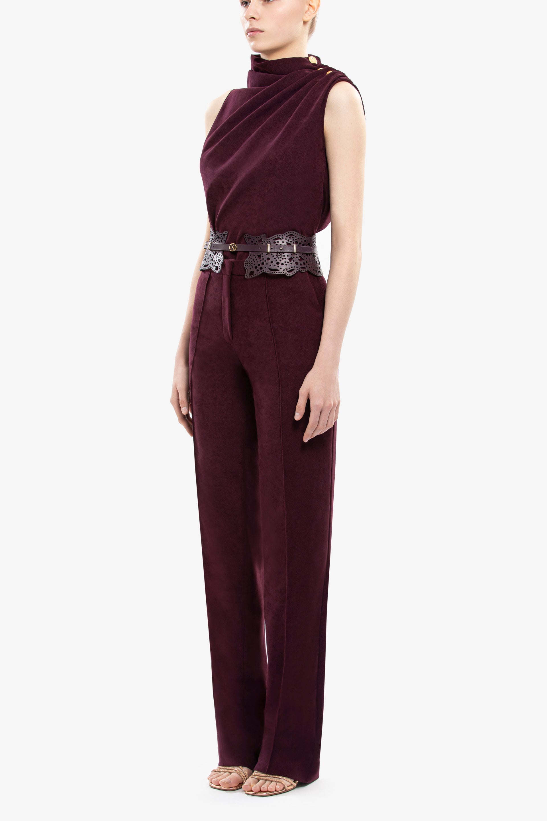 Straight-cut pants