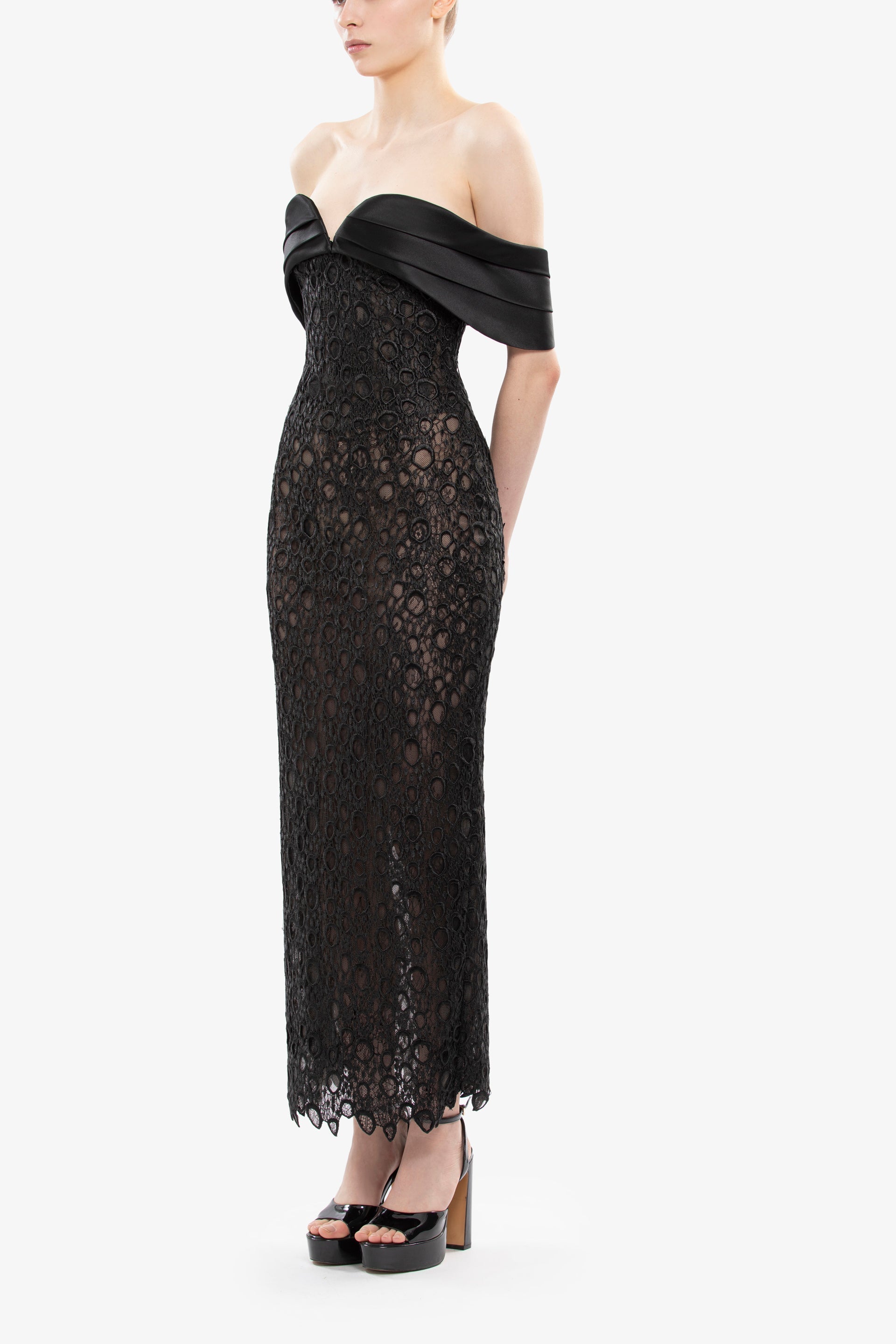 Midi guipure dress