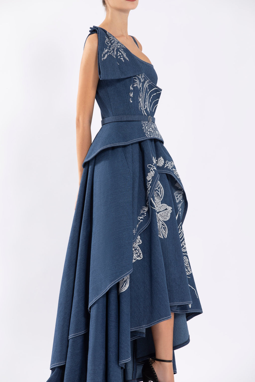 Denim dress with floral embroidery