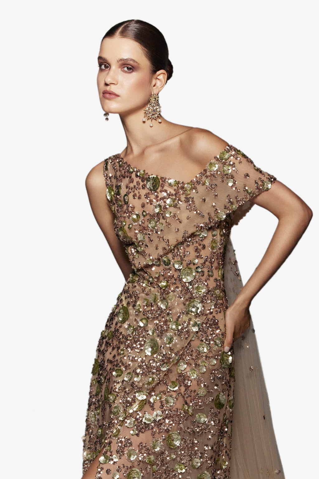 Tulle Dress With Envelope Skirt And Off-Shoulder Sleeves And Tulle Tail