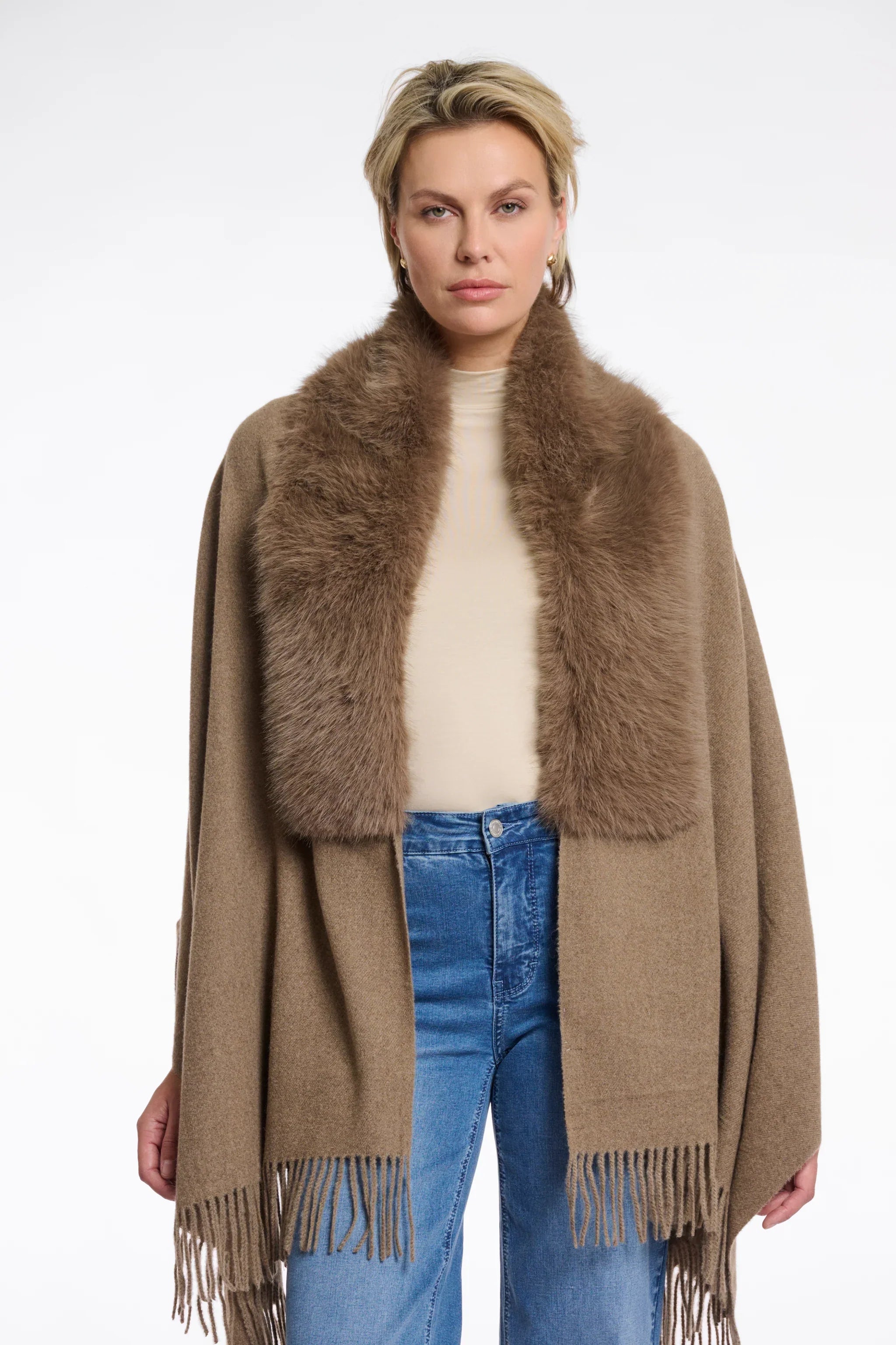 Rino & Pelle Wendy  Cape in Toffee