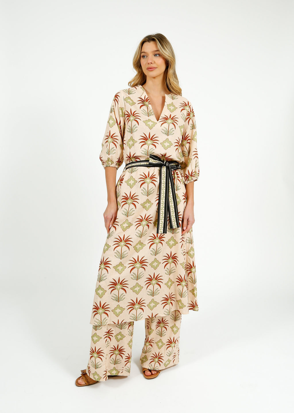 Primrose Park Kylie Trousers in Maxi Palm Cream