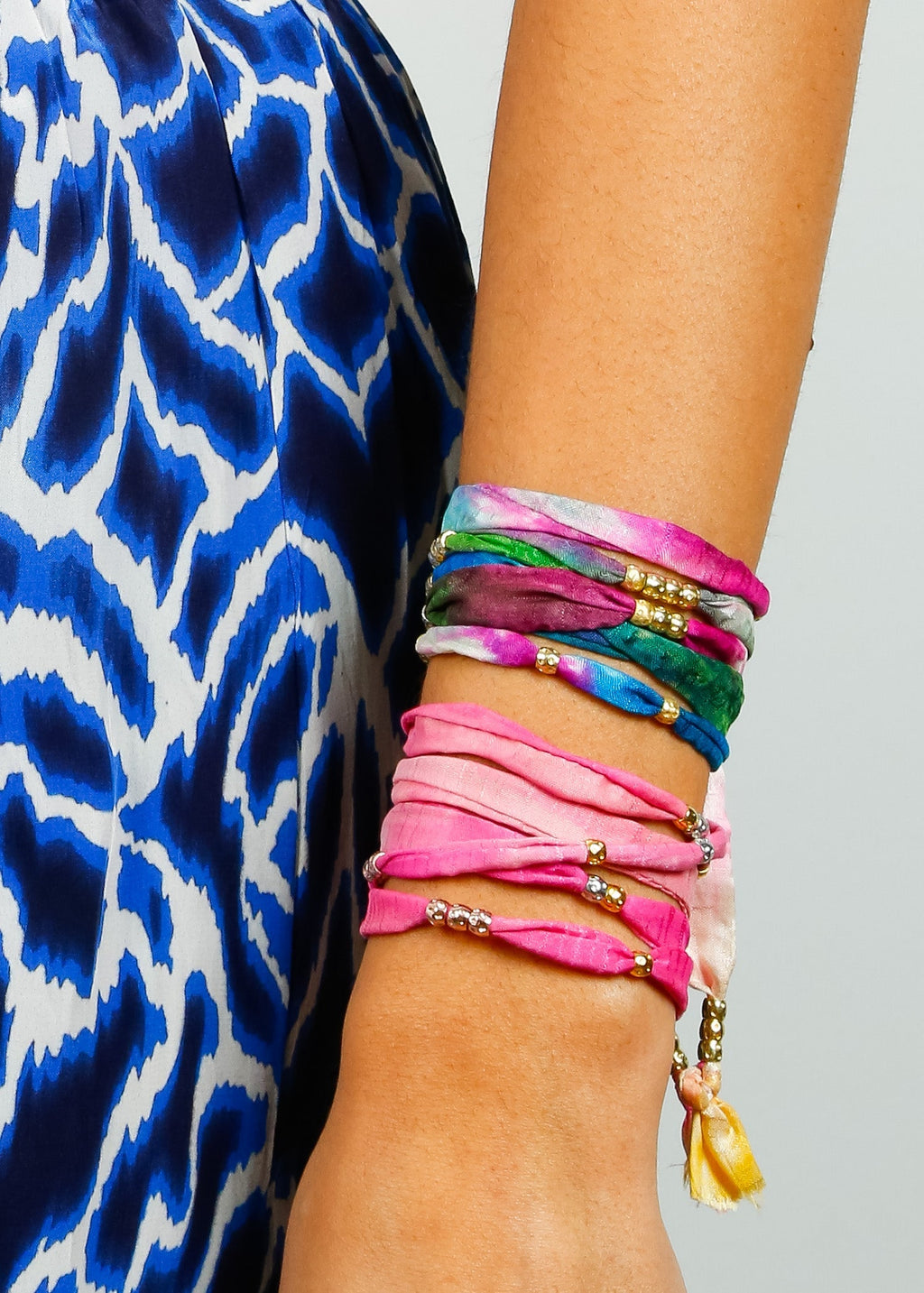 Victoria Leivissa Sari Link Bracelet in Pink