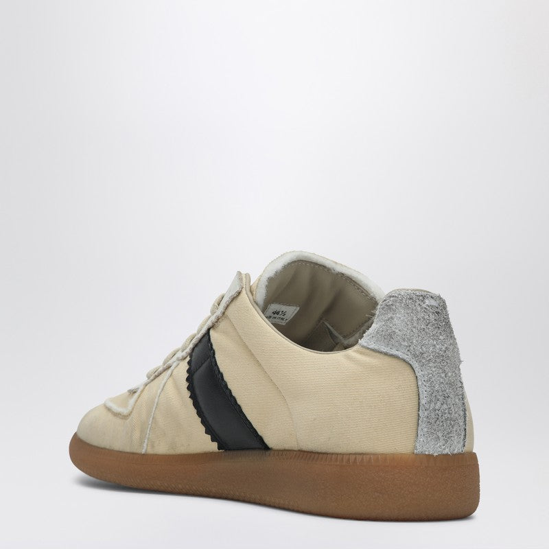 Yellow/Black Vintage Low Top Sneaker Replica