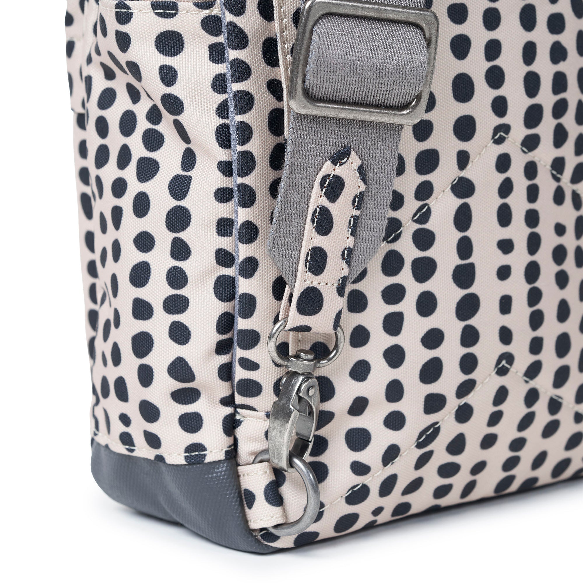 ROKA Willesden B Linear Dot Large Recycled Canvas Bag