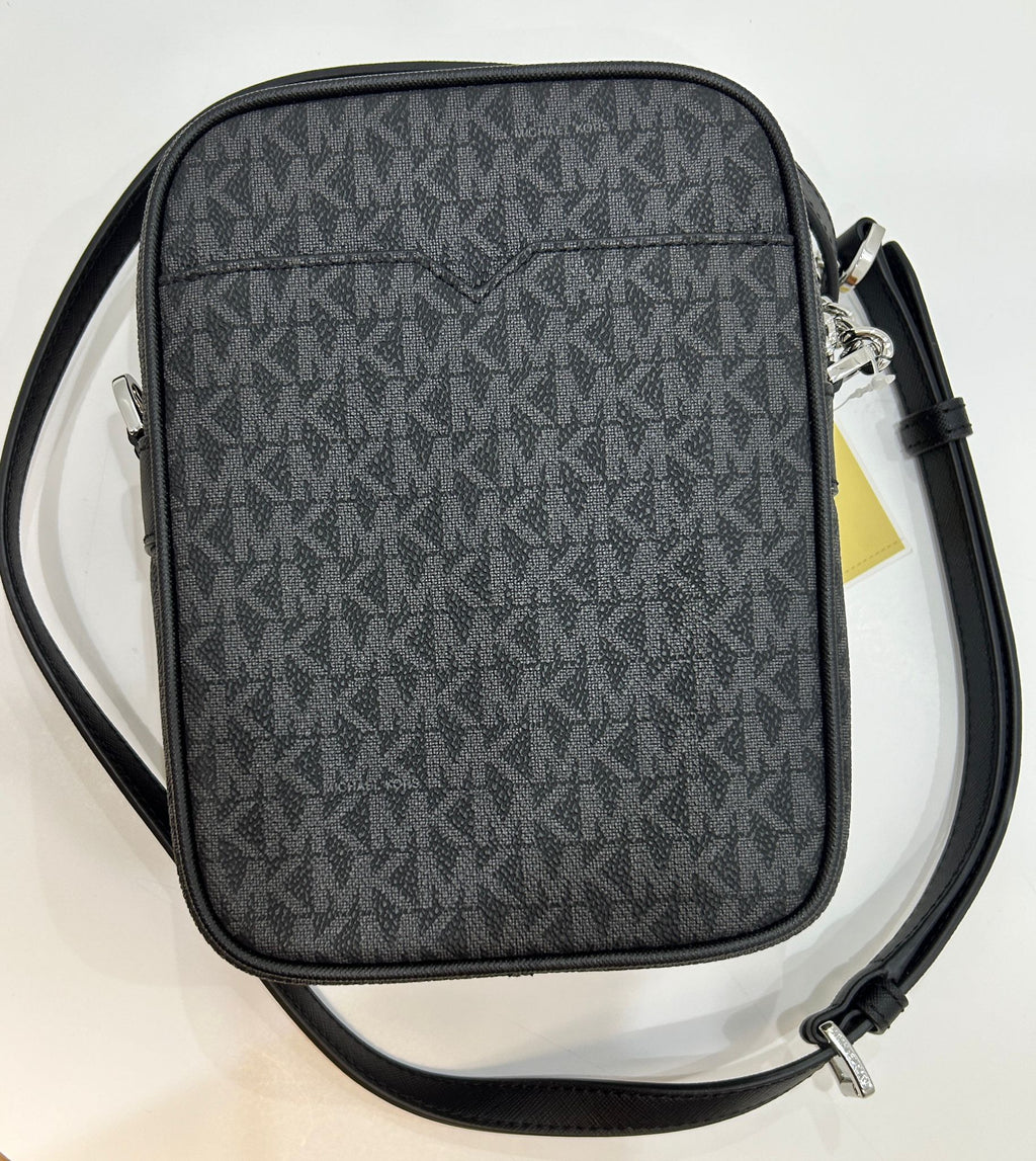 MK Jet Set - Travel Medium Logo Crossbody Bag