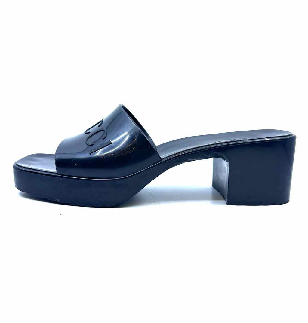 GUCCI Size 8 Black Rubber Solid Sandals