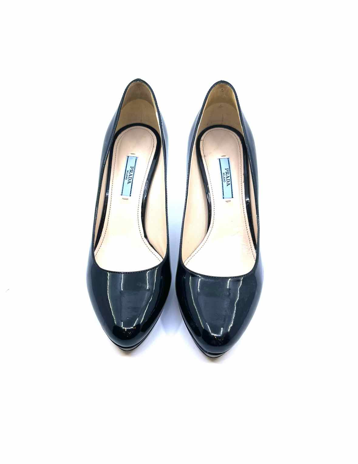 PRADA Size 8.5 Black Patent Leather Pumps