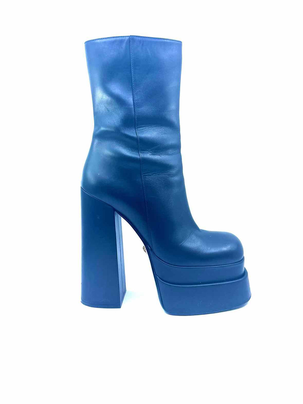 VERSACE Size 9 Black Leather Solid Ankle Boot