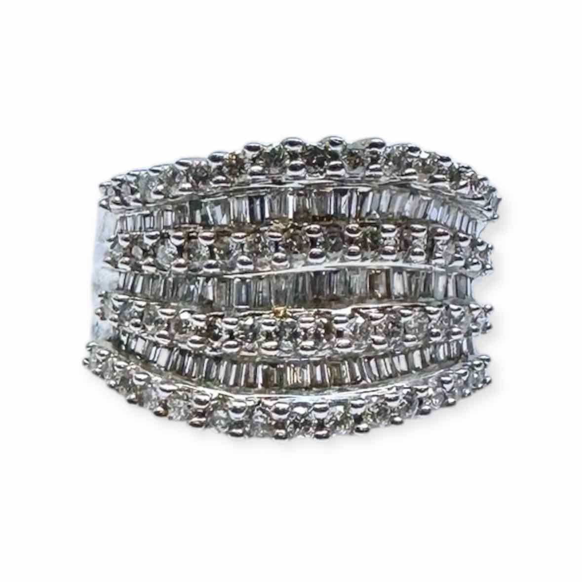 14K White Gold Ring