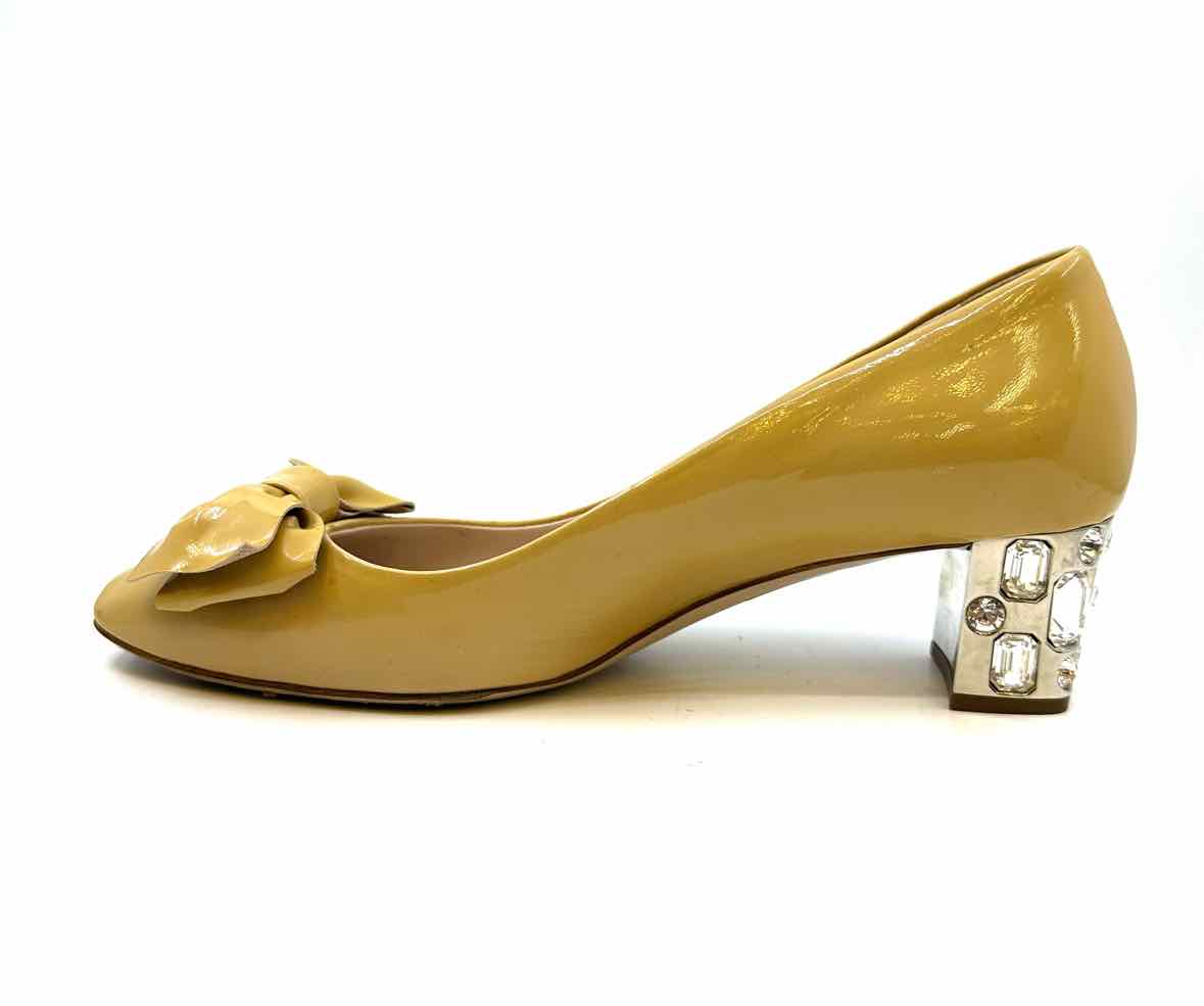 MIU MIU Size 8 Camel Patent Leather Solid Pumps