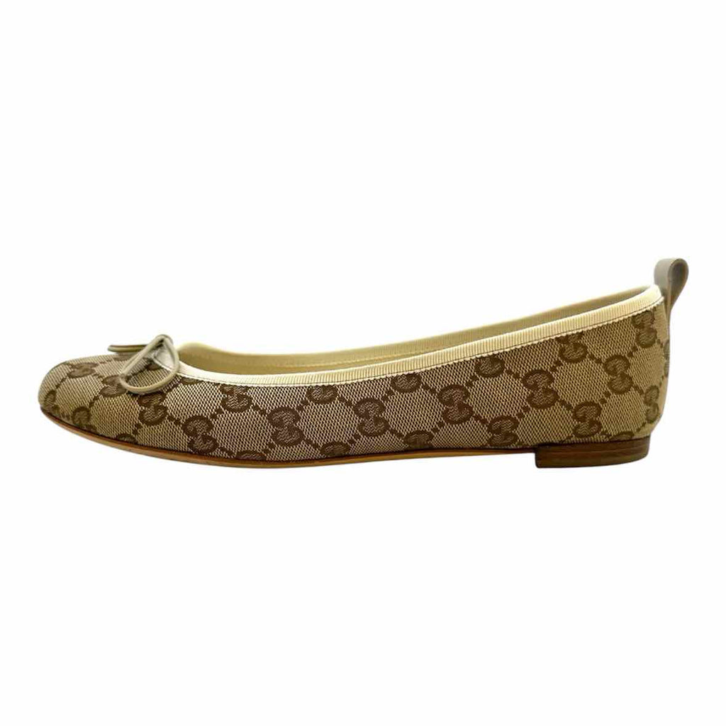 GUCCI Size 9 Brown, White Canvas Monogram Flats