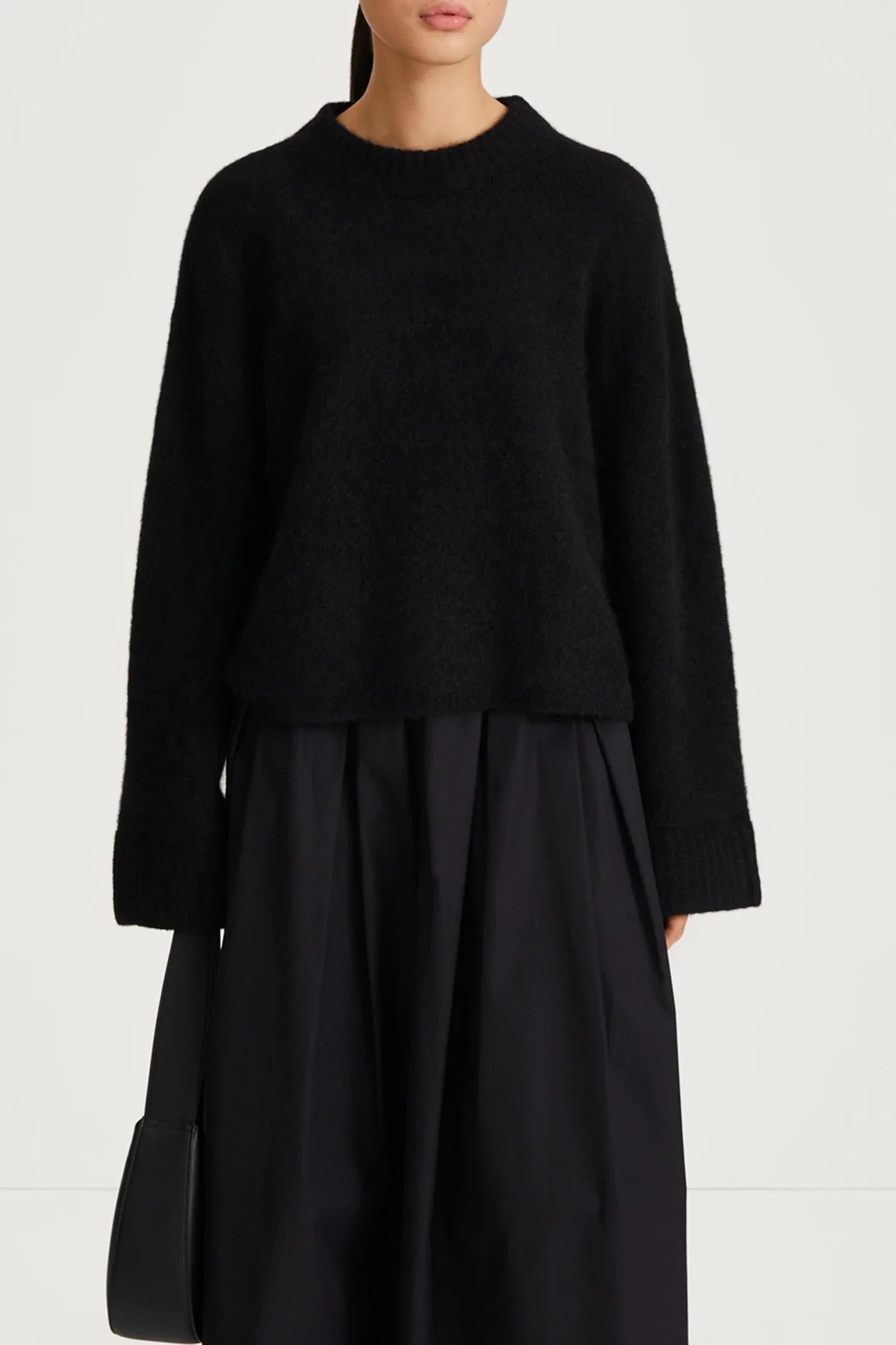 StyleIn Niclas Short Sweater in Black
