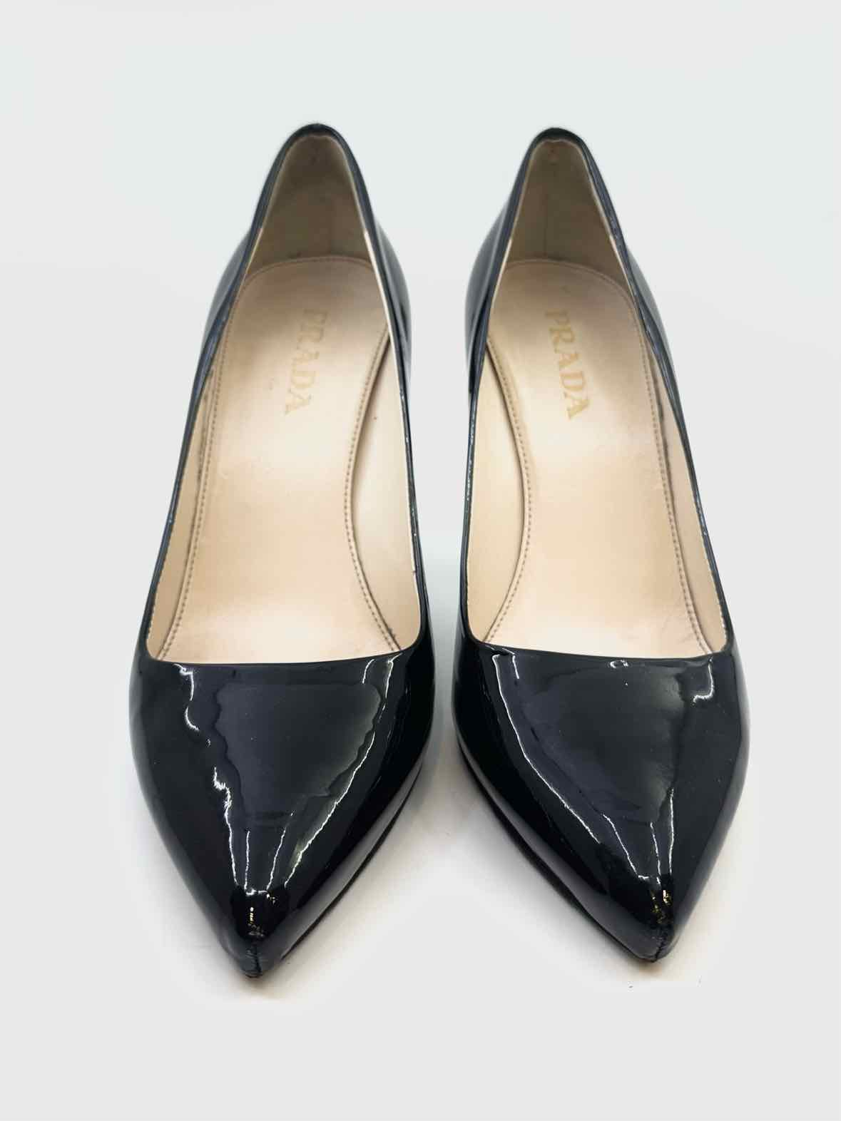 PRADA Size 6 Black Patent Leather Pumps