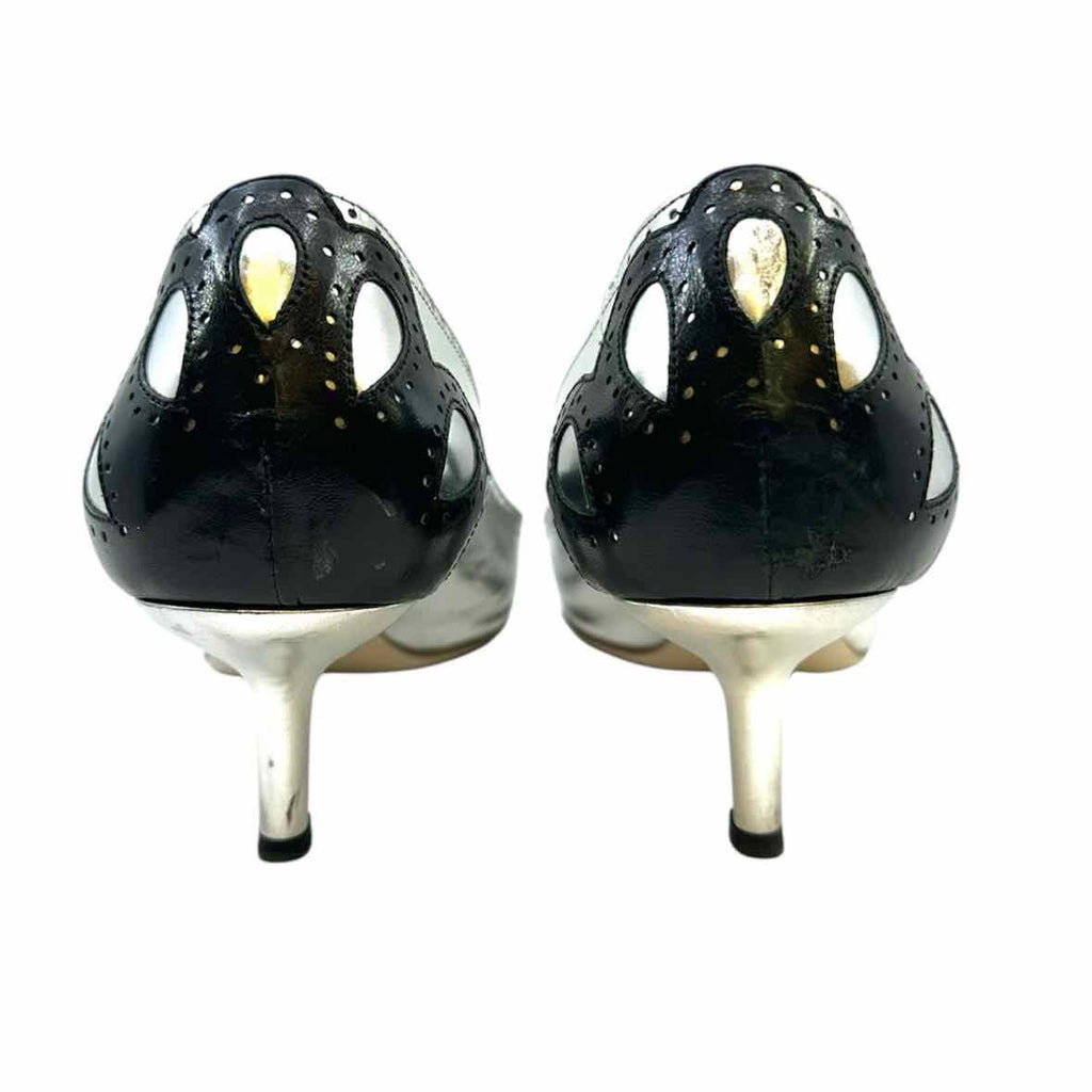 MIU MIU Size 8 Silver, Black Metallic Leather Solid Pumps