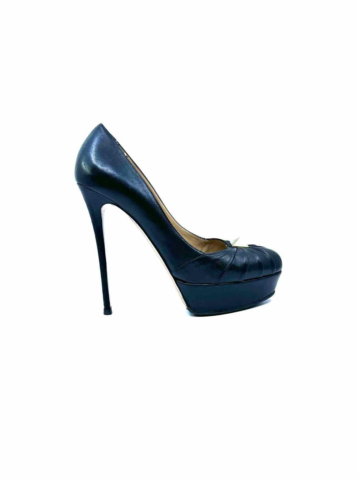 VALENTINO Size 9.5 Black Leather Pumps