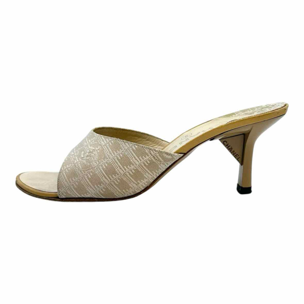 CHANEL Size 6.5 Beige, White Canvas Monogram Sandals
