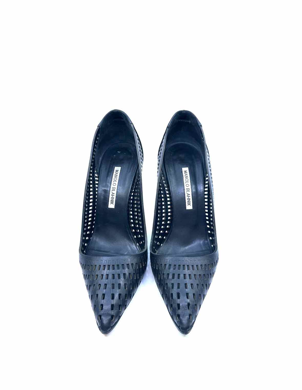 MANOLO BLAHNIK Size 9 Black Leather Pumps