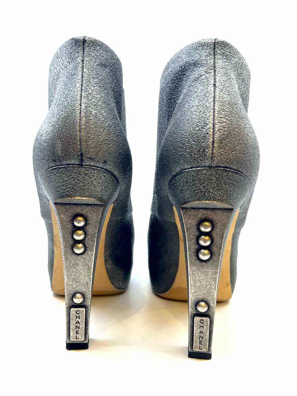 CHANEL Size 9 Gunmetal Leather Metallic Solid Ankle Boot