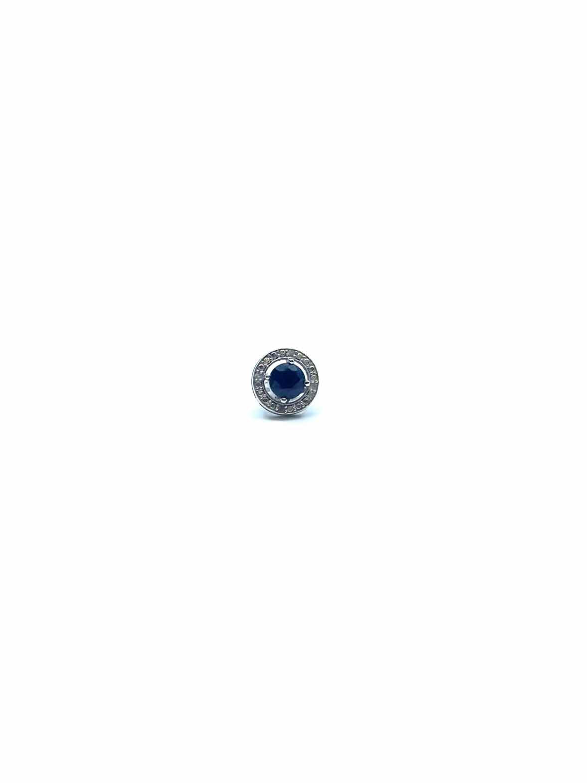 10K Onyx Studs
