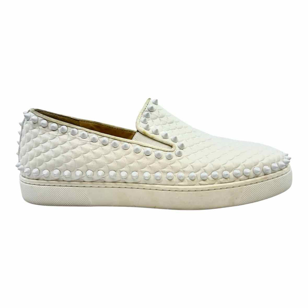 CHRISTIAN LOUBOUTIN Size 10 White Leather Scalloped Sneakers