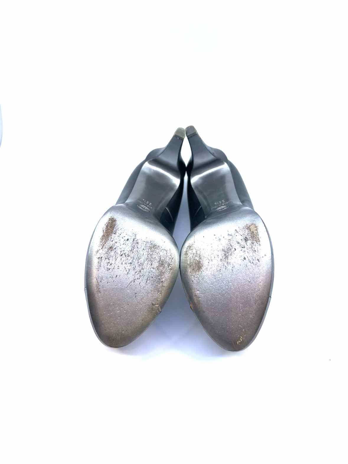 CHANEL Size 8.5 Silver Metallic Leather Pumps