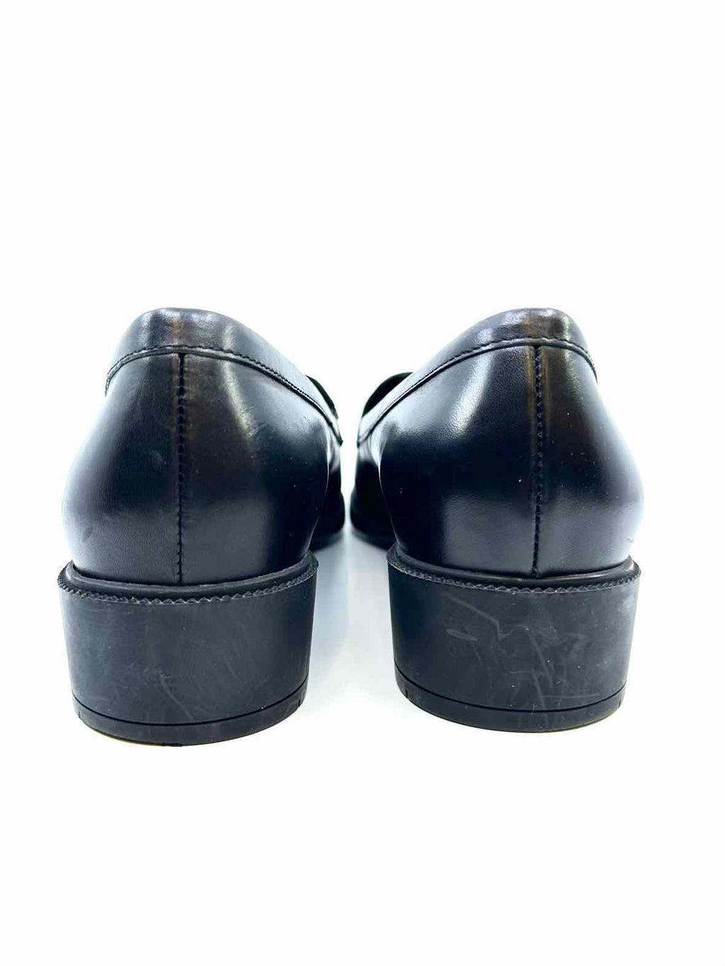 SALVATORE FERRAGAMO Size 8.5 Black Leather Solid Loafers