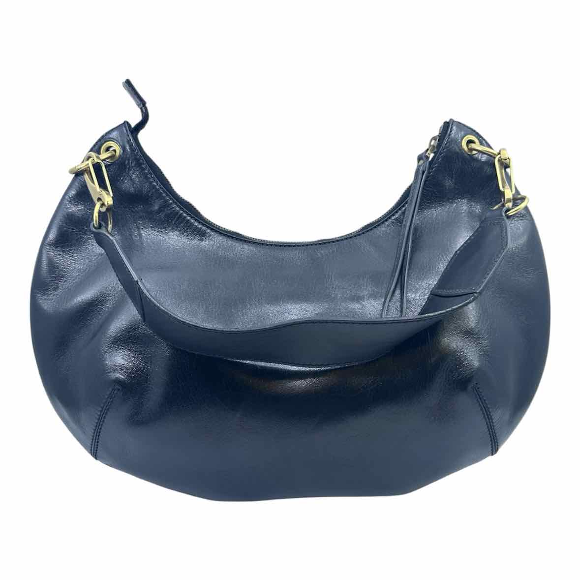 GUCCI Black Leather Solid Handbag