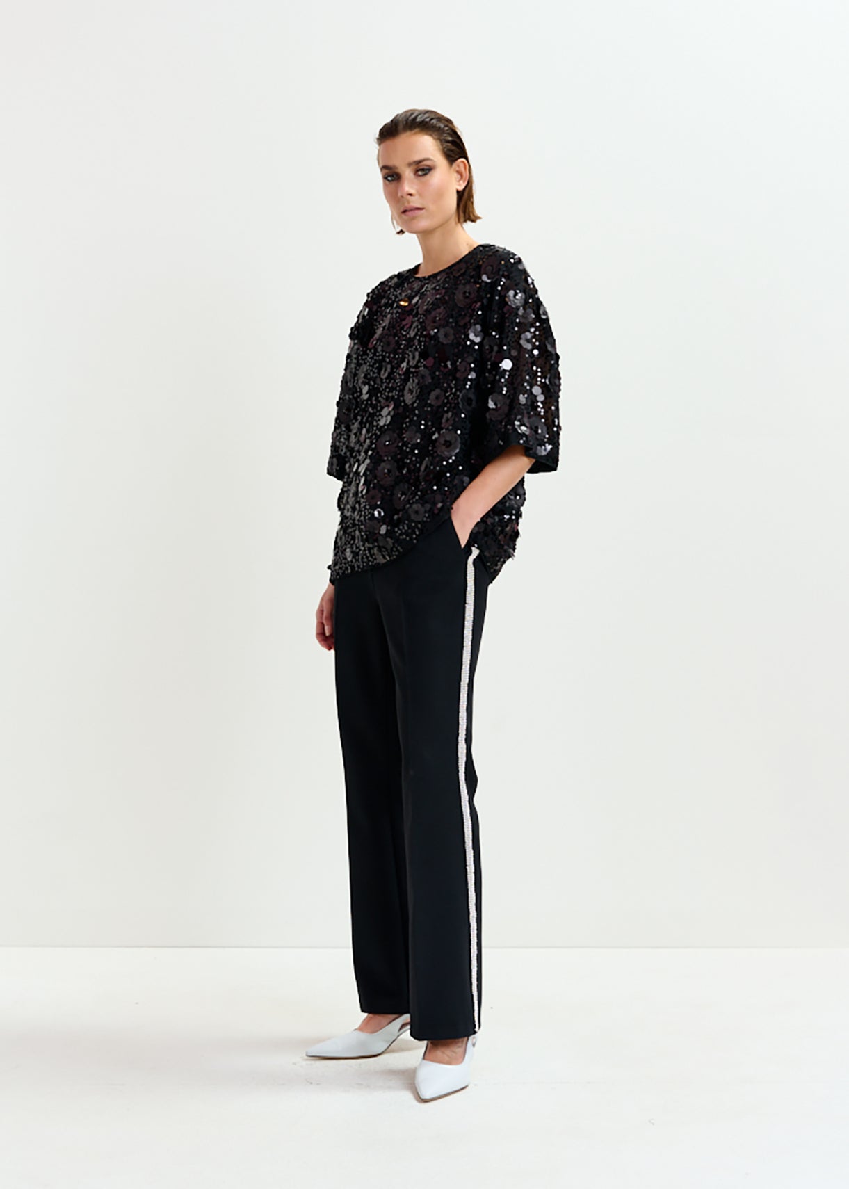 Ibell rhinestone tap pants