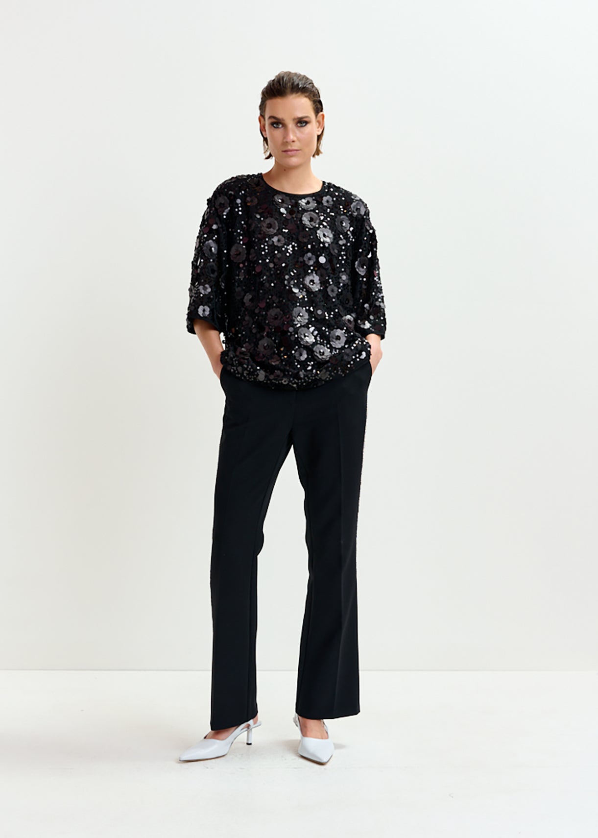 Ibell rhinestone tap pants