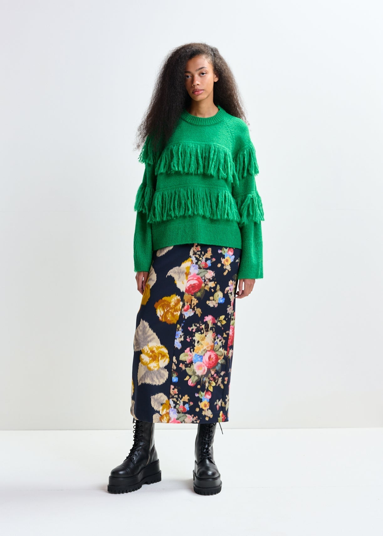 Essentiel Johns pullover with fringes