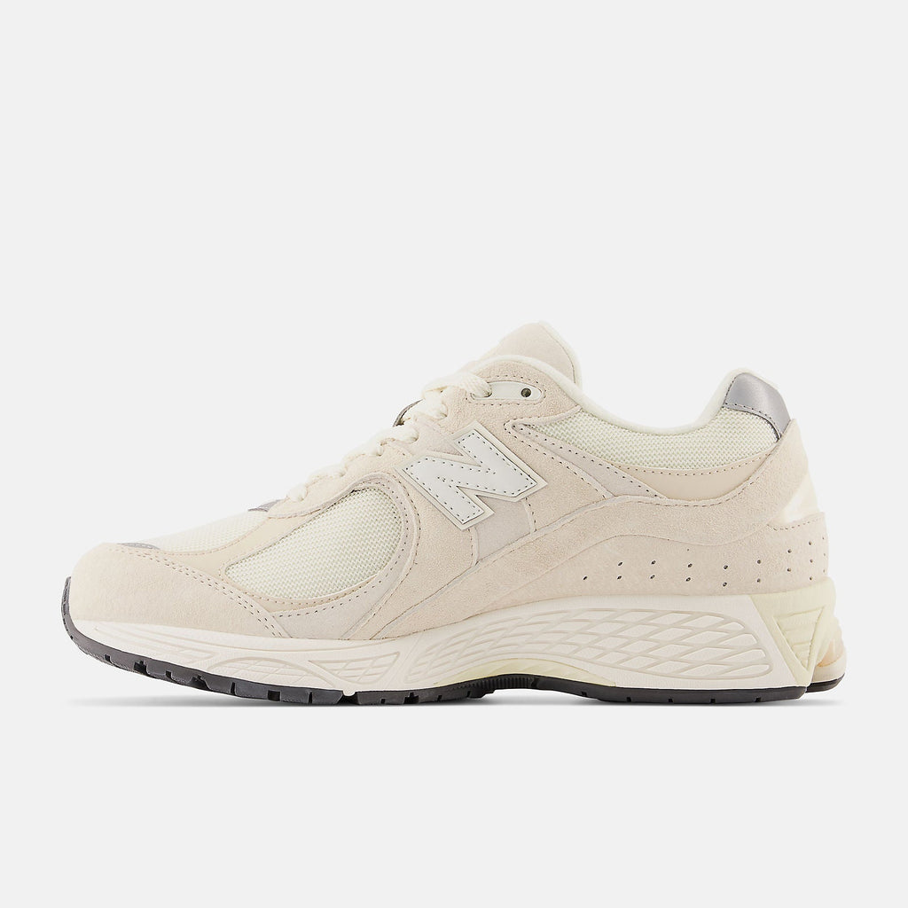 New Balance Unisex 2002 Trainers | Beige