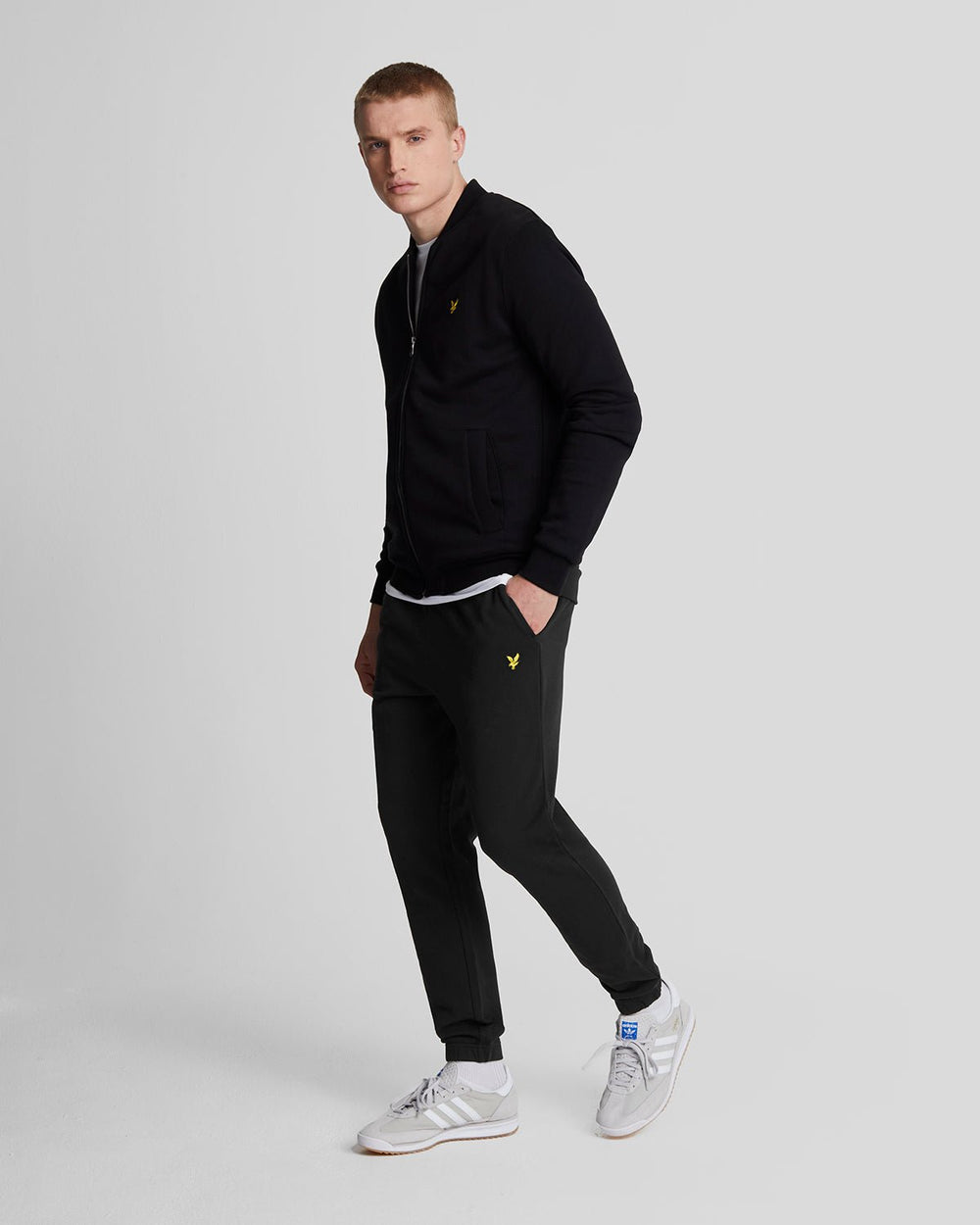 Lyle & Scott Mens Slim Fit Cotton Joggers | Jet Black