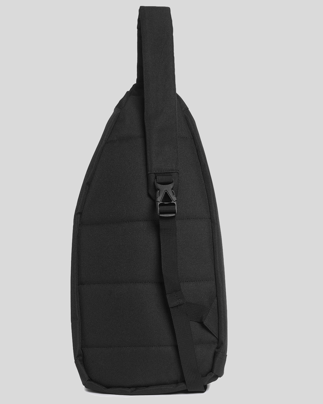 Lyle & Scott Sling Bag | Jet Black