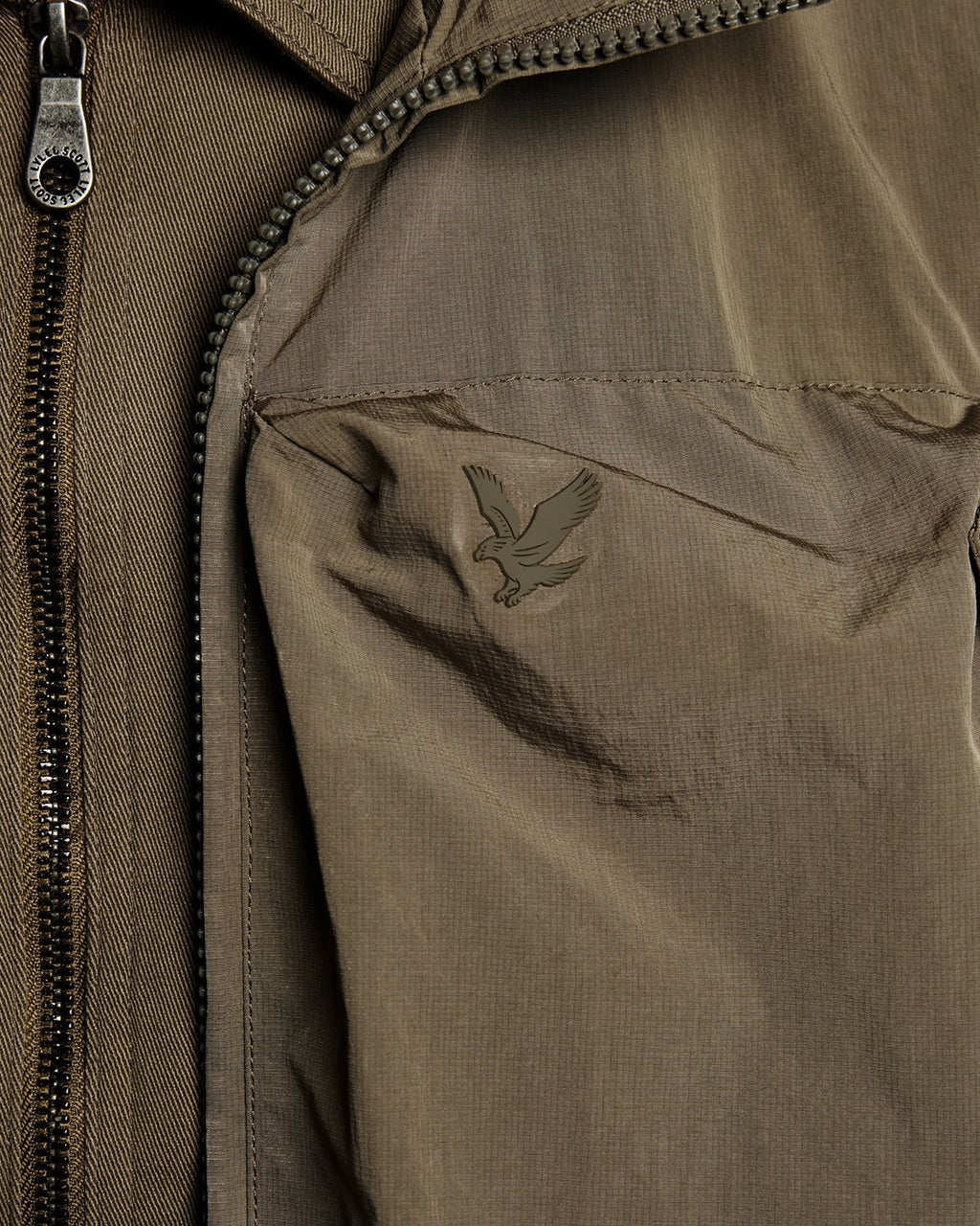Lyle & Scott Mens Lightweight Ripstop Gilet | Khaki Ash