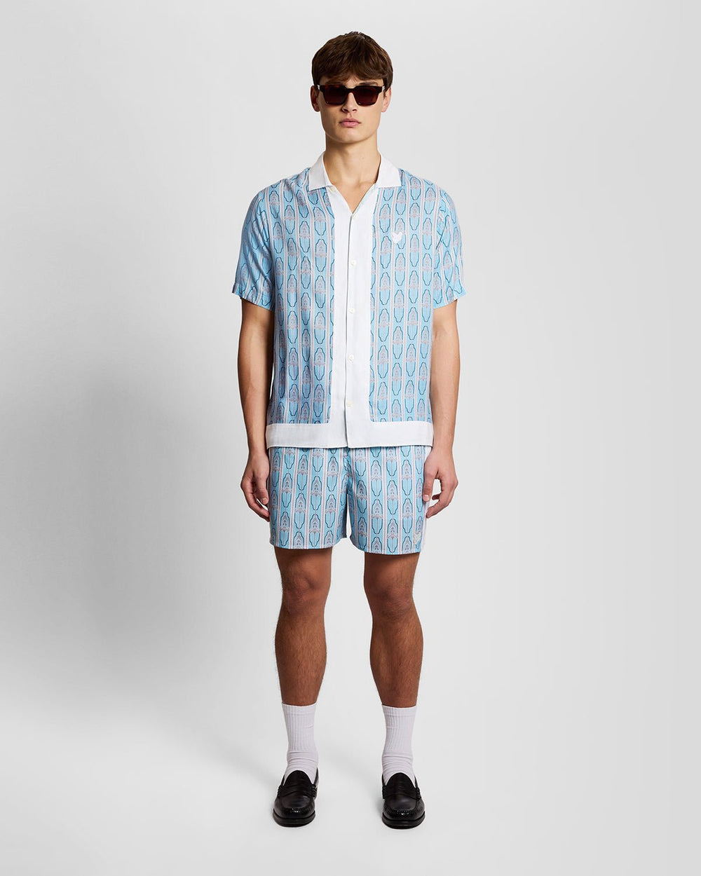 Lyle & Scott Mens Short Sleeve Floral Graphic Shirt | Almond Cream Parma Blue