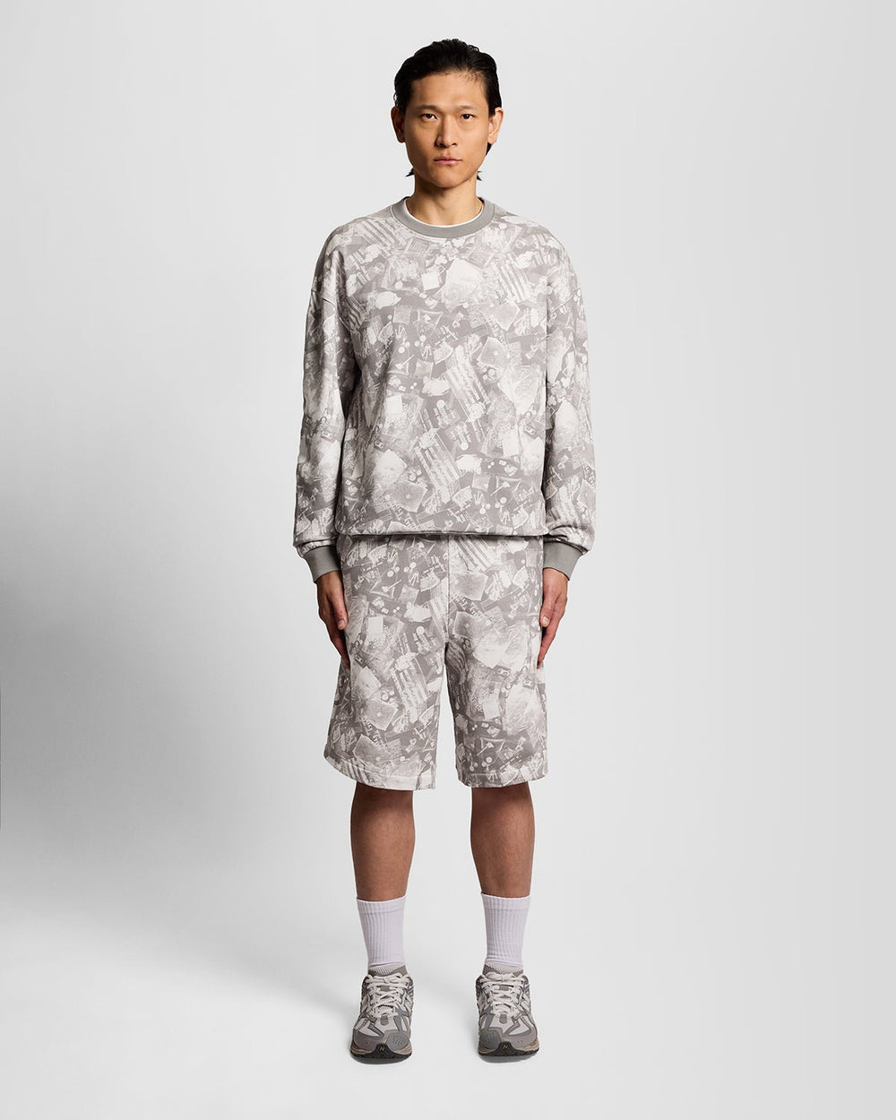 Lyle & Scott Mens Industrial Graphic Sweatshirt | Cold Grey