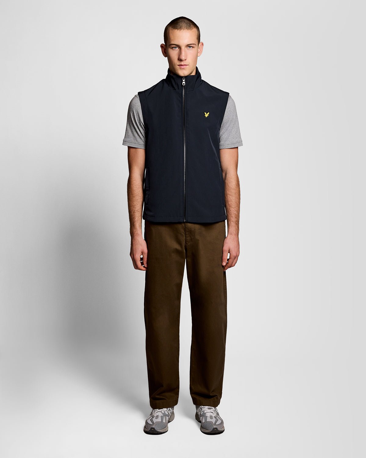 Lyle & Scott Mens Mesh-Back Softshell Gilet | Dark Navy