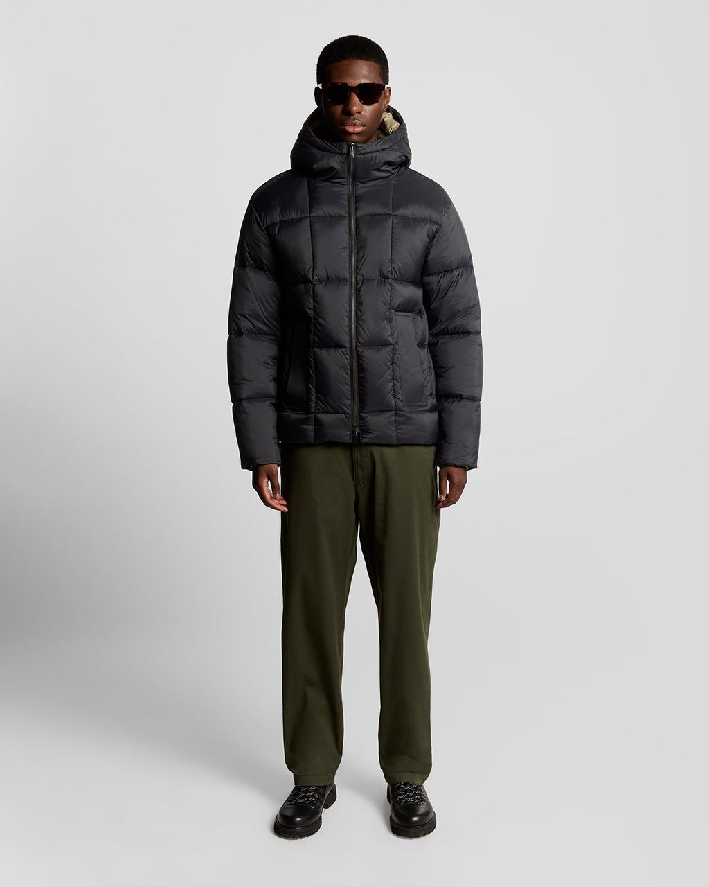 Lyle & Scott Mens Square Cocoon Puffer Jacket | Lacquer