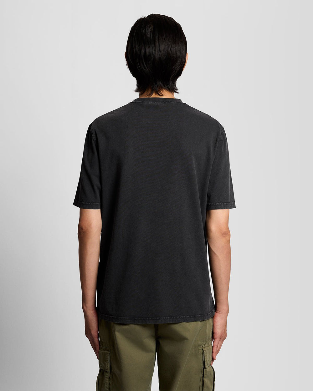 Lyle & Scott Mens Cargo Pocket T-Shirt | Jet Black