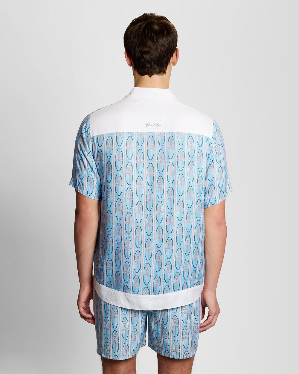Lyle & Scott Mens Short Sleeve Floral Graphic Shirt | Almond Cream Parma Blue