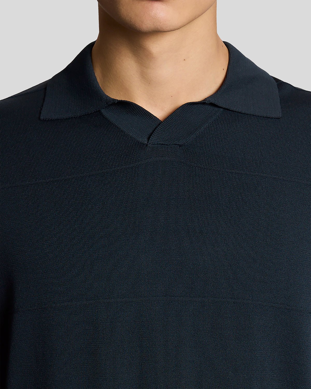 Lyle & Scott Mens Open Collar Fine Knitted Polo Shirt | Carbon