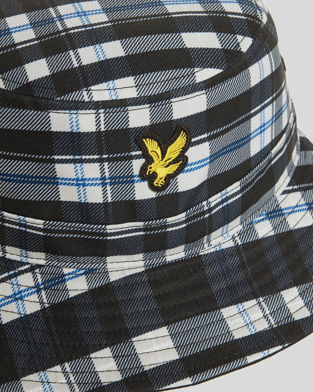 Lyle & Scott Tartan Bucket Hat | Jet Black / White
