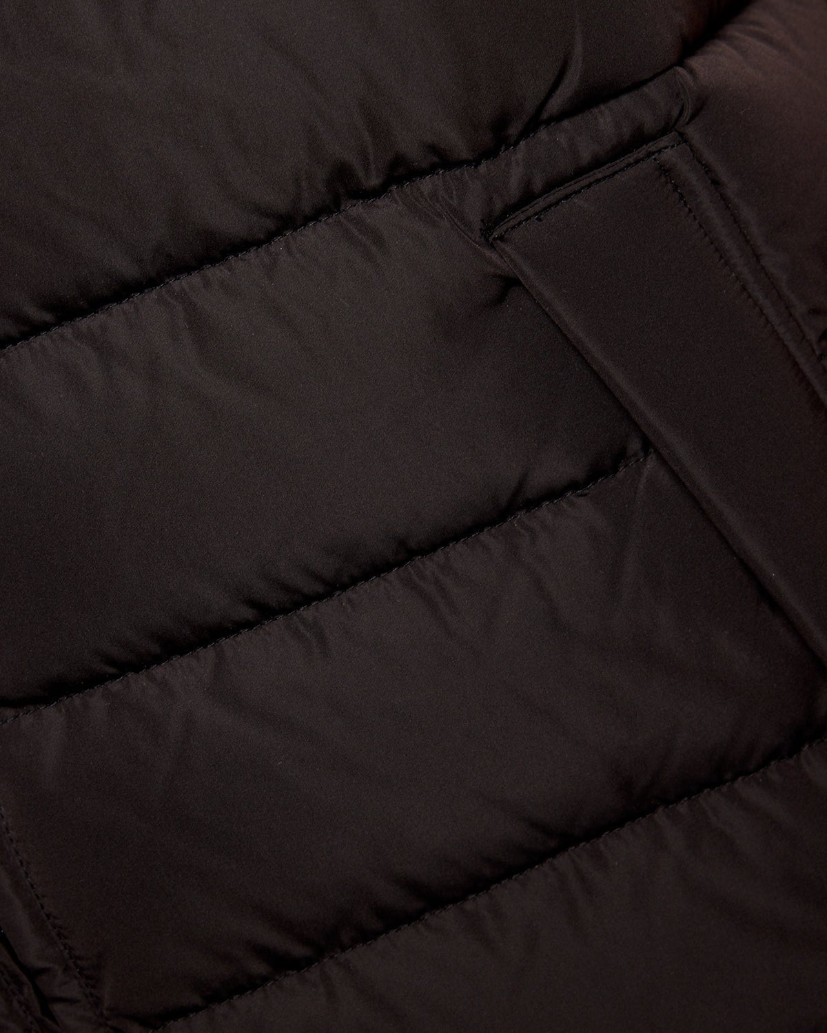 Lyle & Scott Mens Quilted Gilet | Jet Black