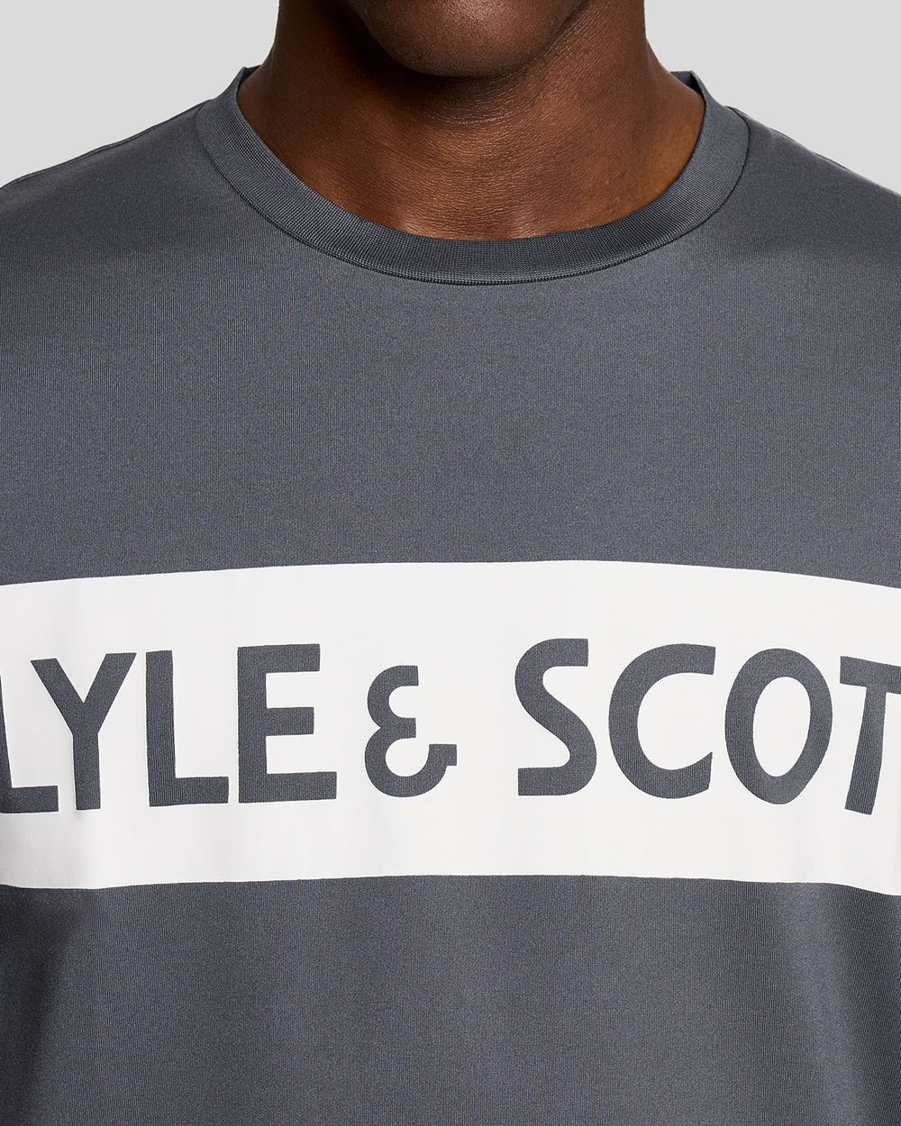 Lyle & Scott Mens Sports Chest Logo T-Shirt | Turbulence