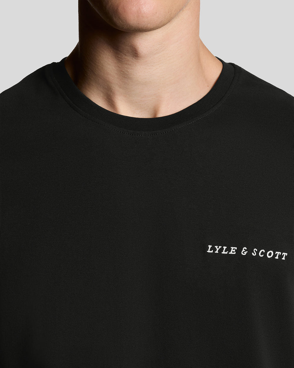 Lyle & Scott Mens Linen Blend Raglan T-Shirt | Jet Black
