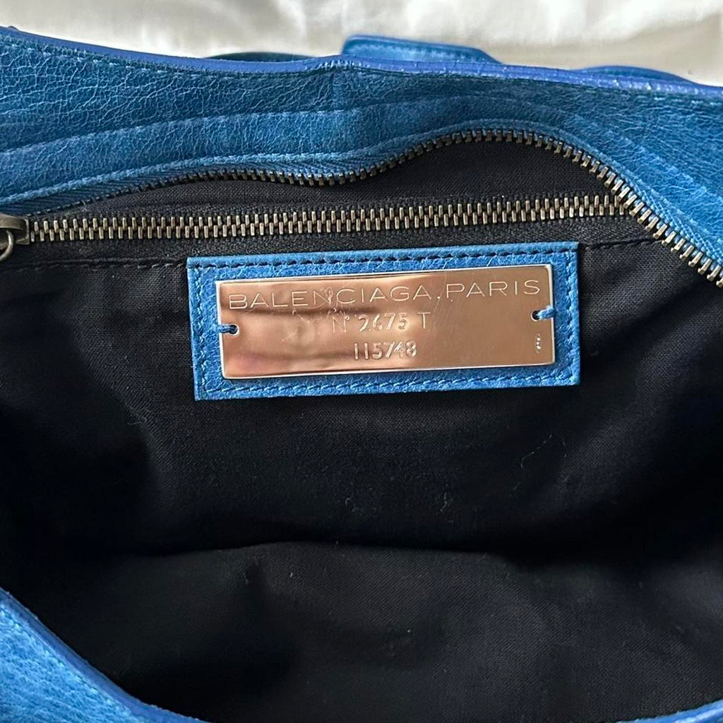 PreOwned BALENCIAGA ‘FIRST’ CITY BAG