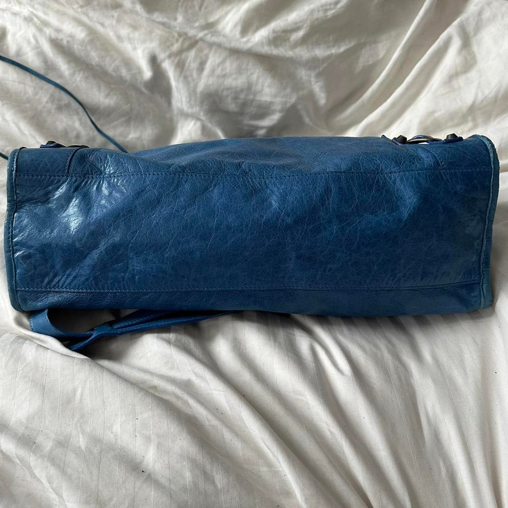 PreOwned BALENCIAGA ‘FIRST’ CITY BAG